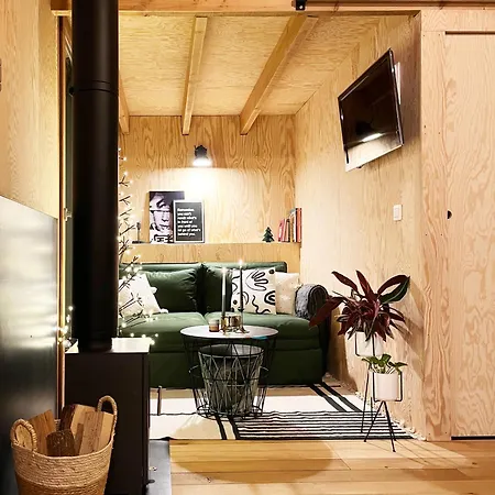 Bayda's Tiny House Chalet *
